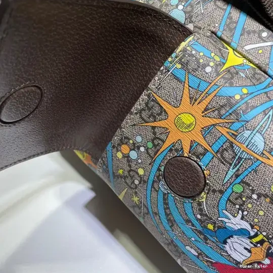 Hyper Peter Donald medium x Gucci Disney Duck backpack 0605